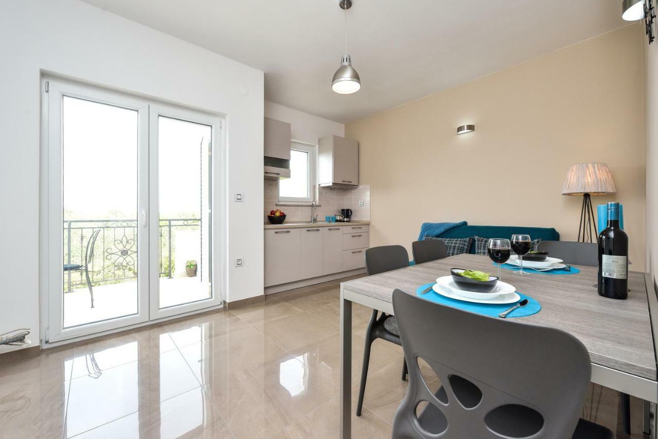 Apartments Feel Good Sukošan Dış mekan fotoğraf